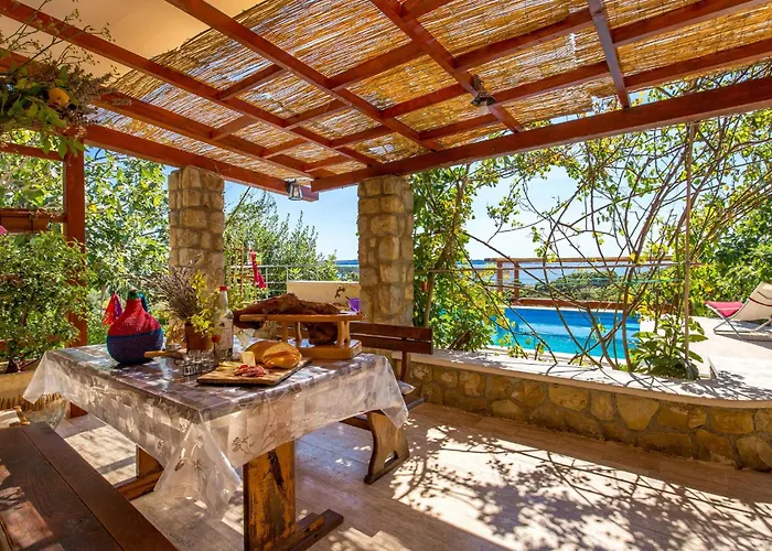 Casa vacanze Lovely In With Sauna Banjol