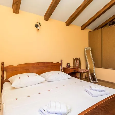 Pet Friendly In With Sauna Banjol